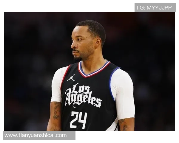 快船与独行侠激战第一节精彩瞬间回顾与分析